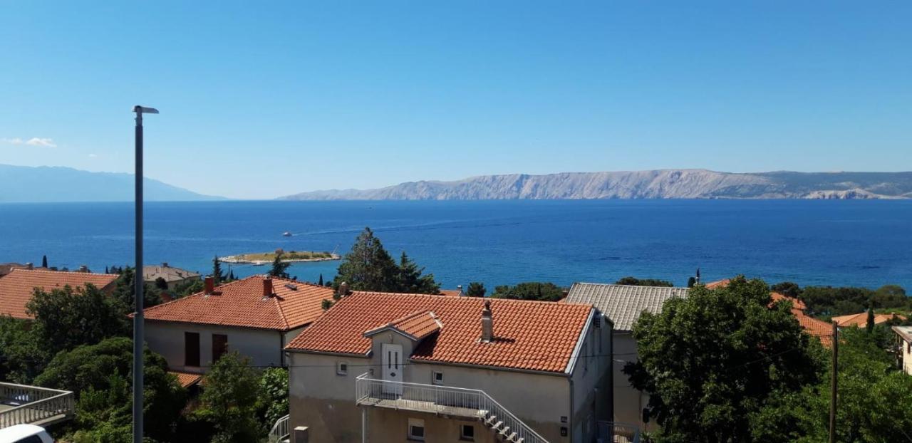 Nina Seaview Apartment Novi Vinodolski Exterior foto