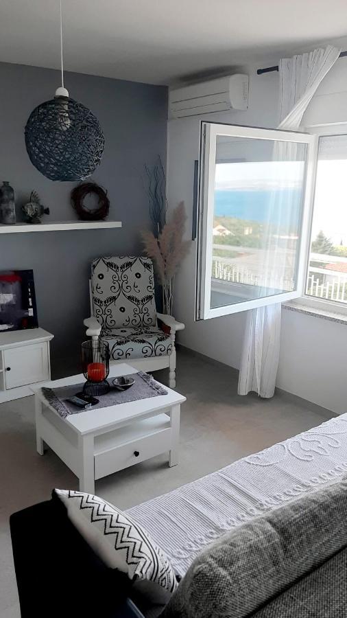 Nina Seaview Apartment Novi Vinodolski Exterior foto